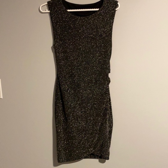 Black metallic-like dress - Picture 2 of 4